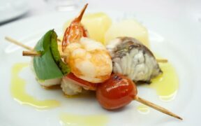 bbq king prawn skewers