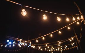 how to hang festoon lights