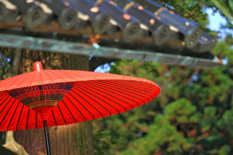 parasol as boho garden ideas