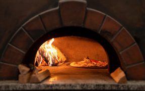 how to clean a pizza oven