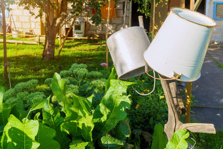 recycled garden ideas benefits