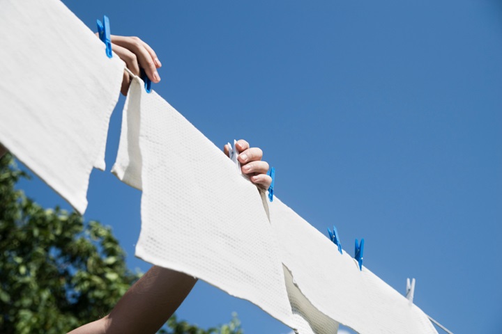 how to clean outdoor cushions drying on line