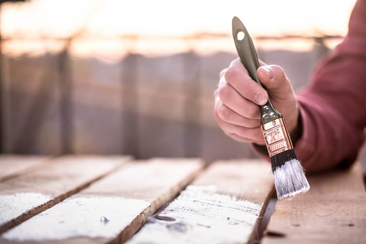 how to treat teak garden furniture varnish or paint