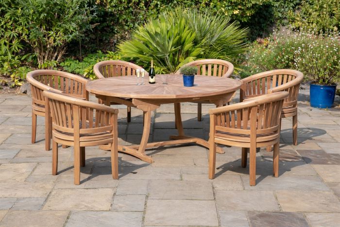Oval teak outdoor dining set with 6 banana chairs